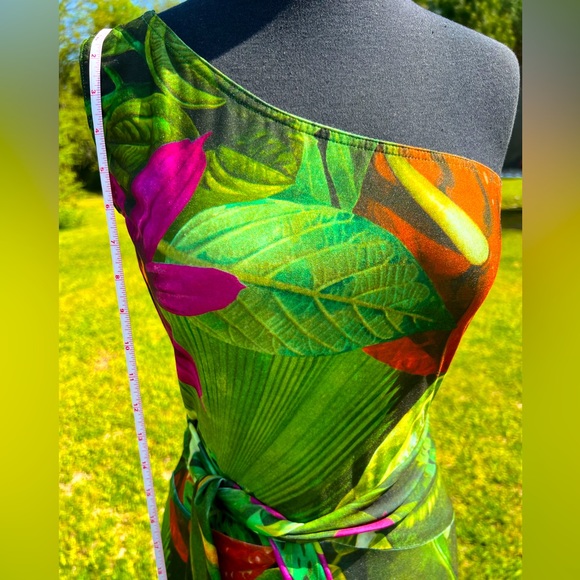 COPY - COPY - Beautiful One Shoulder Tropical Inspired Dress by “Victoria Pappa… - Picture 2 of 9